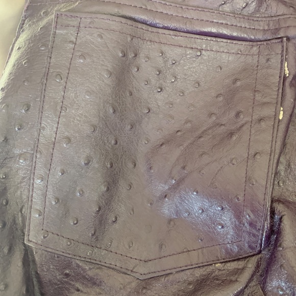Soft ostrich embossed (dimpled) plum leather jeans by Swann. Medium - Picture 8 of 8